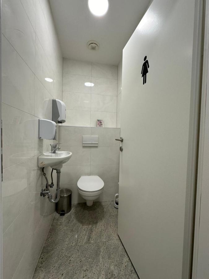 Hostel Opera Lublana Zewnętrze zdjęcie